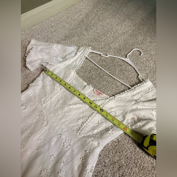 Showpo. Fancy A Spritz Square neck Mini Dress Embroidery floral babydoll size 8 - Picture 12 of 14